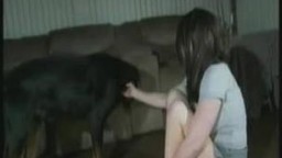 Здоровеннй бойцовский песик жарит раком знакомую зоофилку зоо секс порно видео смотреть онлайн